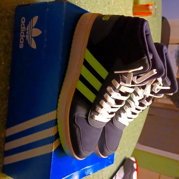 adidas gazelle silver green womens Advantage Premium Sneakers Meroni Adidas